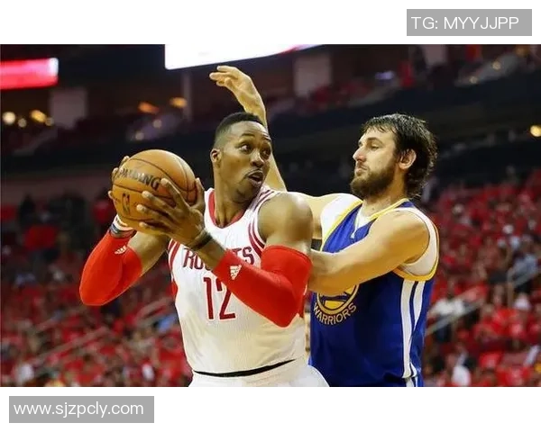 湖人火箭激战正酣精彩隔扣瞬间引爆全场球迷热情