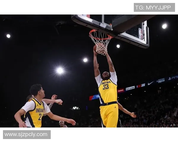 迈尔斯特纳如何在NBA赛场上展现出色防守与进攻能力的完美结合